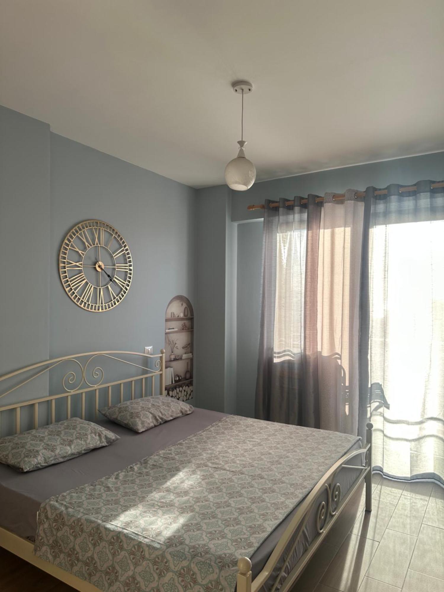 Gold Pearl Apartment
