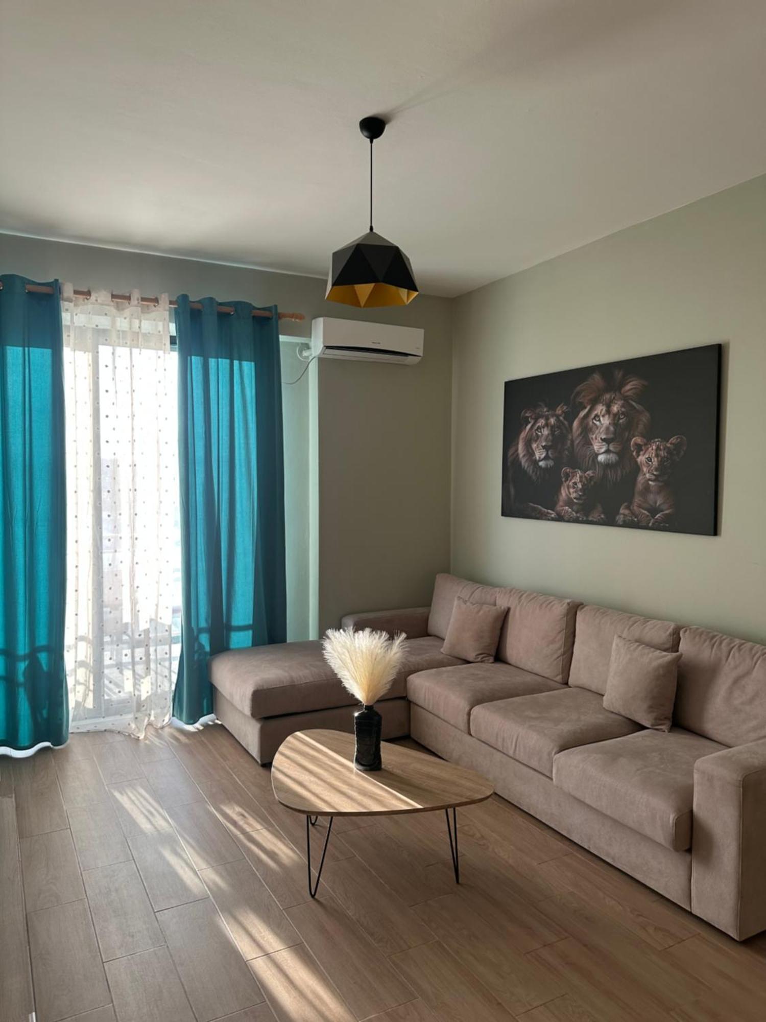 Gold Pearl Apartment Vlorë